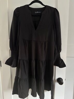 Pomander Place Black V-Neck Tiered Long Sleeve Dress